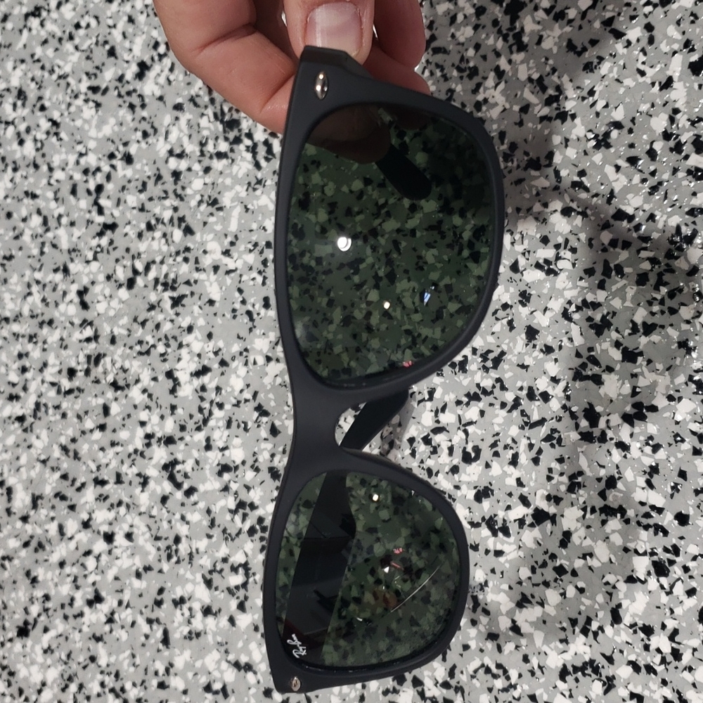RayNan New Wayfarer sunglassed